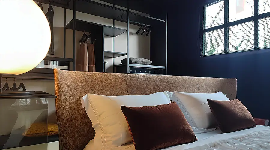 Alys 10 bed by B&B Italia in fabric or leather