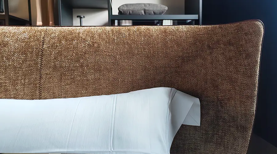 Alys 10 bed by B&B Italia in fabric or leather