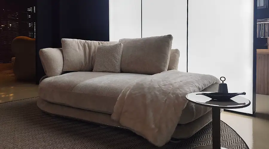 B&B Italia Cocùn sofa in Alice Panna fabric