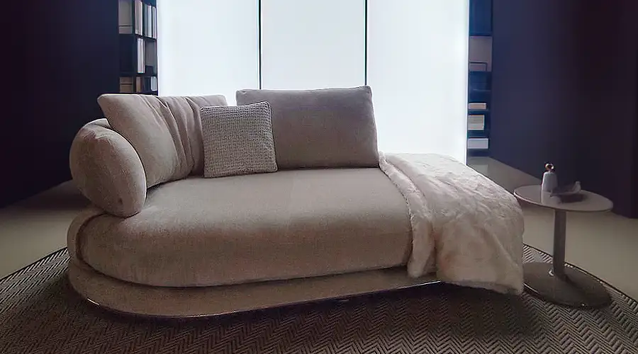 B&B Italia Cocùn sofa in Alice Panna fabric