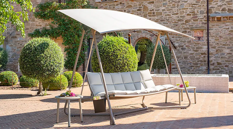 Emu Reel, divano dondolo e daybed outdoor
