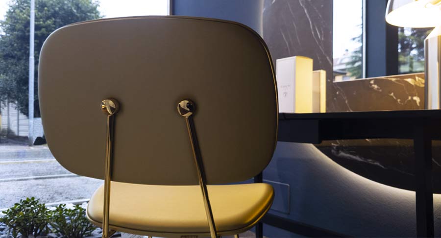 MOOOI Golden Chair, sedia
