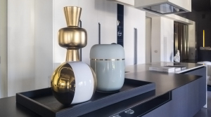 Ball vase by Bosa | Home furnishings outlet